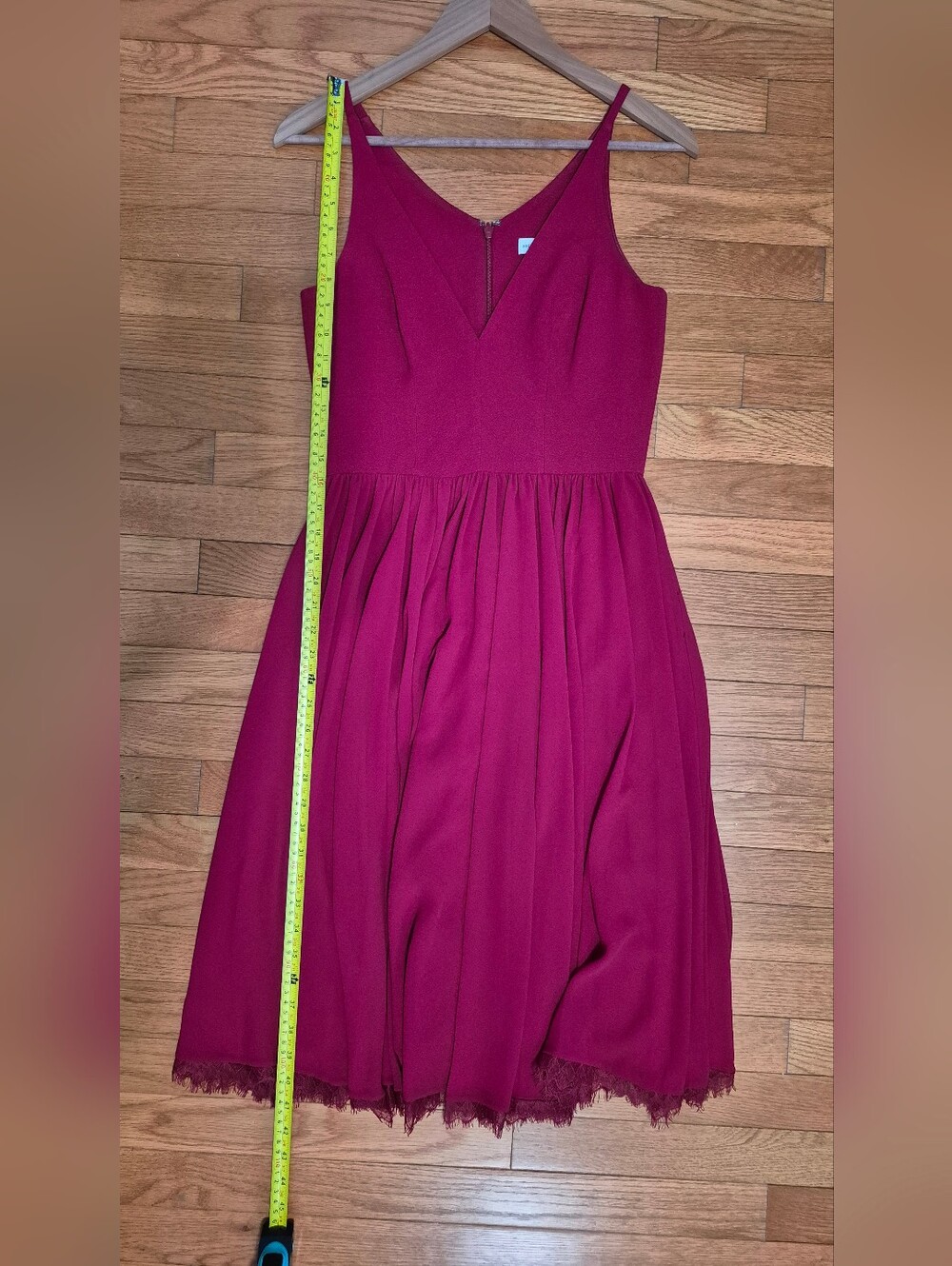 Elegant Silky Red Dress - Picture 5 of 13